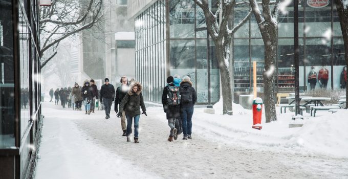 Why You Should Receive Chiropractic Care During The Winter